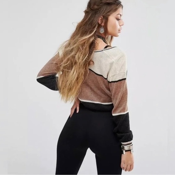 FREE PEOPLE Gold Dust Colorblock Pullover
Plunge Sweater Metallic Sz XS - Picture 5 of 11